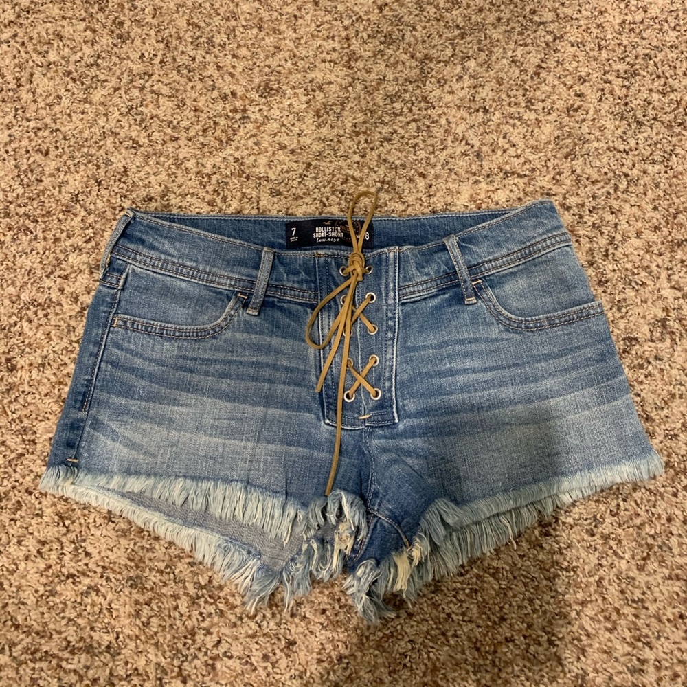 Hollister lace up shorts